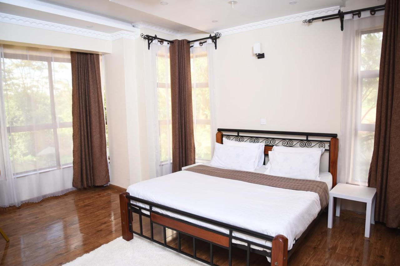 Kandiz Queendom Nairobi Buitenkant foto