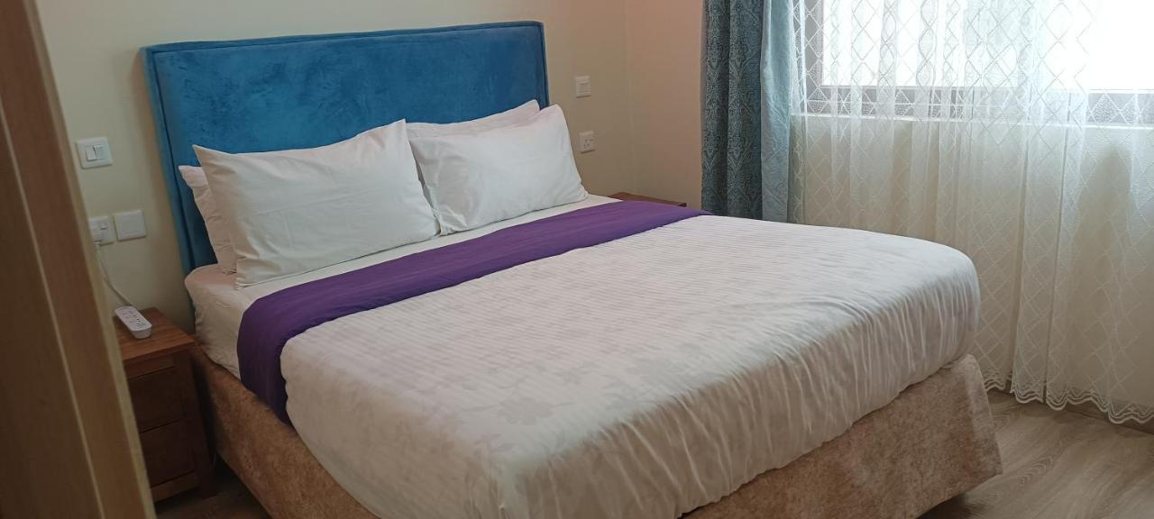 Kandiz Queendom Nairobi Buitenkant foto