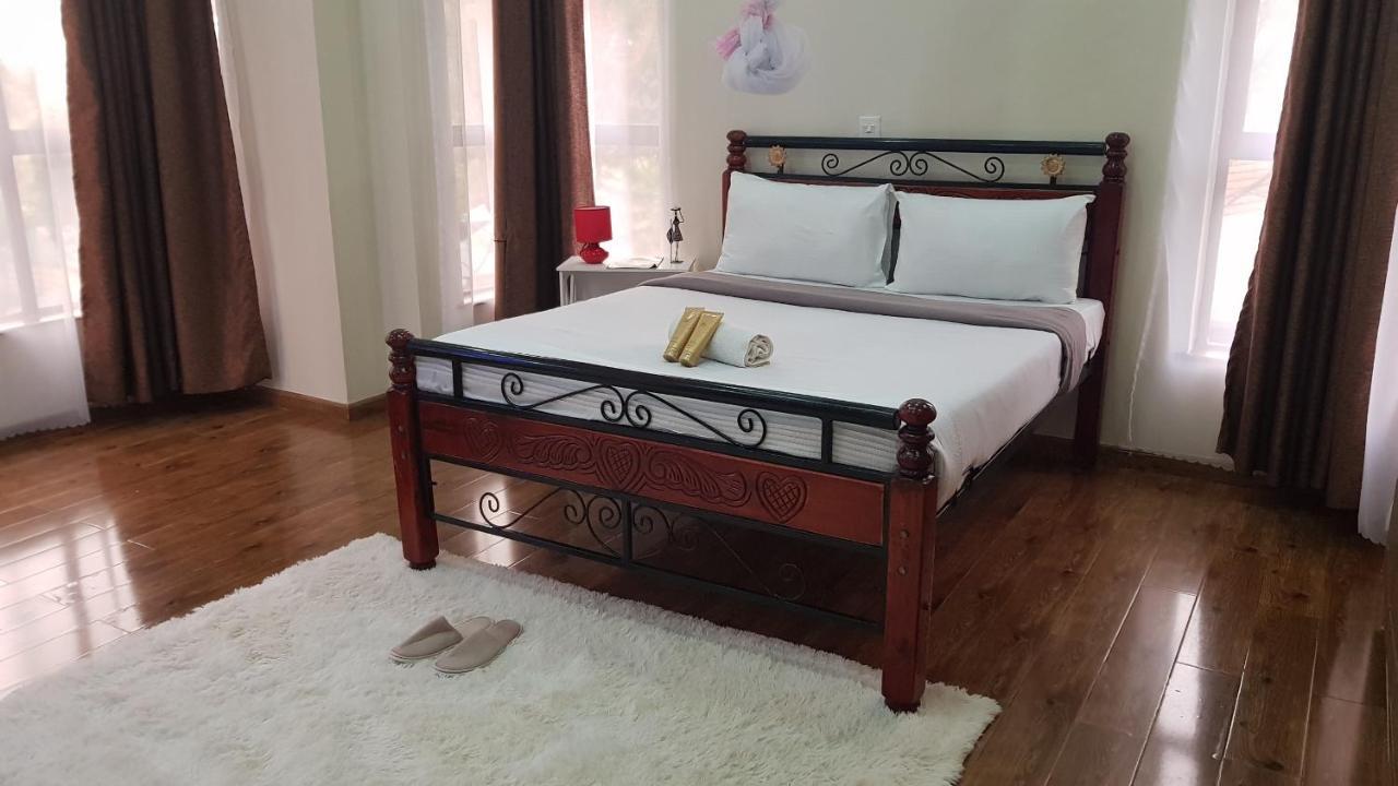 Kandiz Queendom Nairobi Buitenkant foto